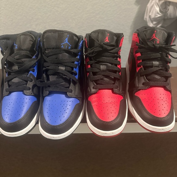 Red Retro Mid Jordans
5.0 - Picture 2 of 4